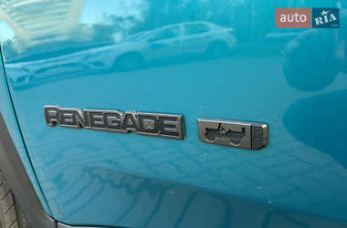 Внедорожник / Кроссовер Jeep Renegade 2021 в 