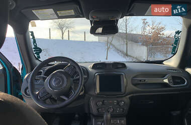 Внедорожник / Кроссовер Jeep Renegade 2021 в 