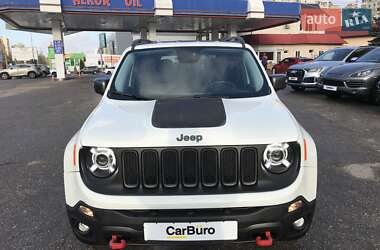 Внедорожник / Кроссовер Jeep Renegade 2016 в 