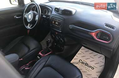 Внедорожник / Кроссовер Jeep Renegade 2016 в 