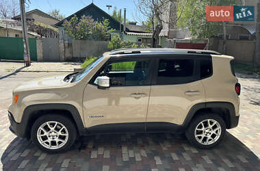 Внедорожник / Кроссовер Jeep Renegade 2016 в 