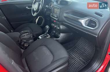 Внедорожник / Кроссовер Jeep Renegade 2017 в 