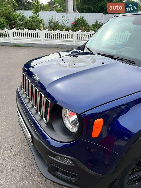Внедорожник / Кроссовер Jeep Renegade 2017 в Новоселице
