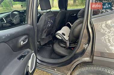 Позашляховик / Кросовер Jeep Renegade 2017 в 