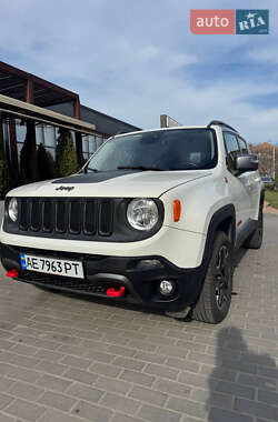 Внедорожник / Кроссовер Jeep Renegade 2016 в Днепре