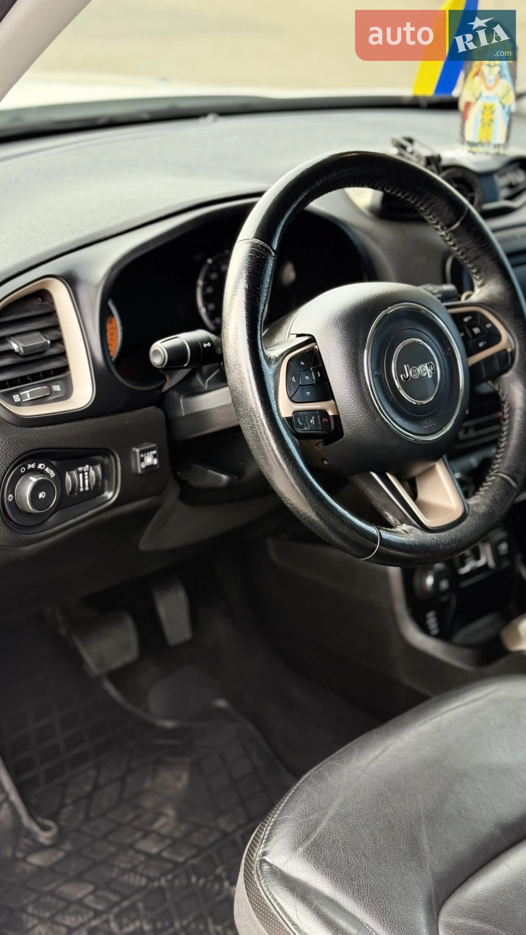 2016 Jeep Renegade - мініатюра 11