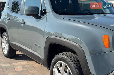 Внедорожник / Кроссовер Jeep Renegade 2018 в 