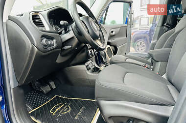 Внедорожник / Кроссовер Jeep Renegade 2016 в 