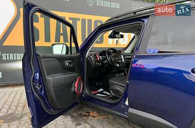 Позашляховик / Кросовер Jeep Renegade 2021 в 