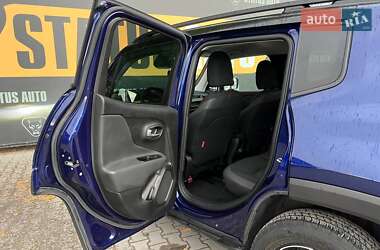 Позашляховик / Кросовер Jeep Renegade 2021 в 