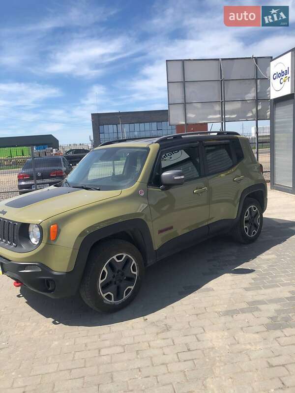 Позашляховик / Кросовер Jeep Renegade 2015 в Львові