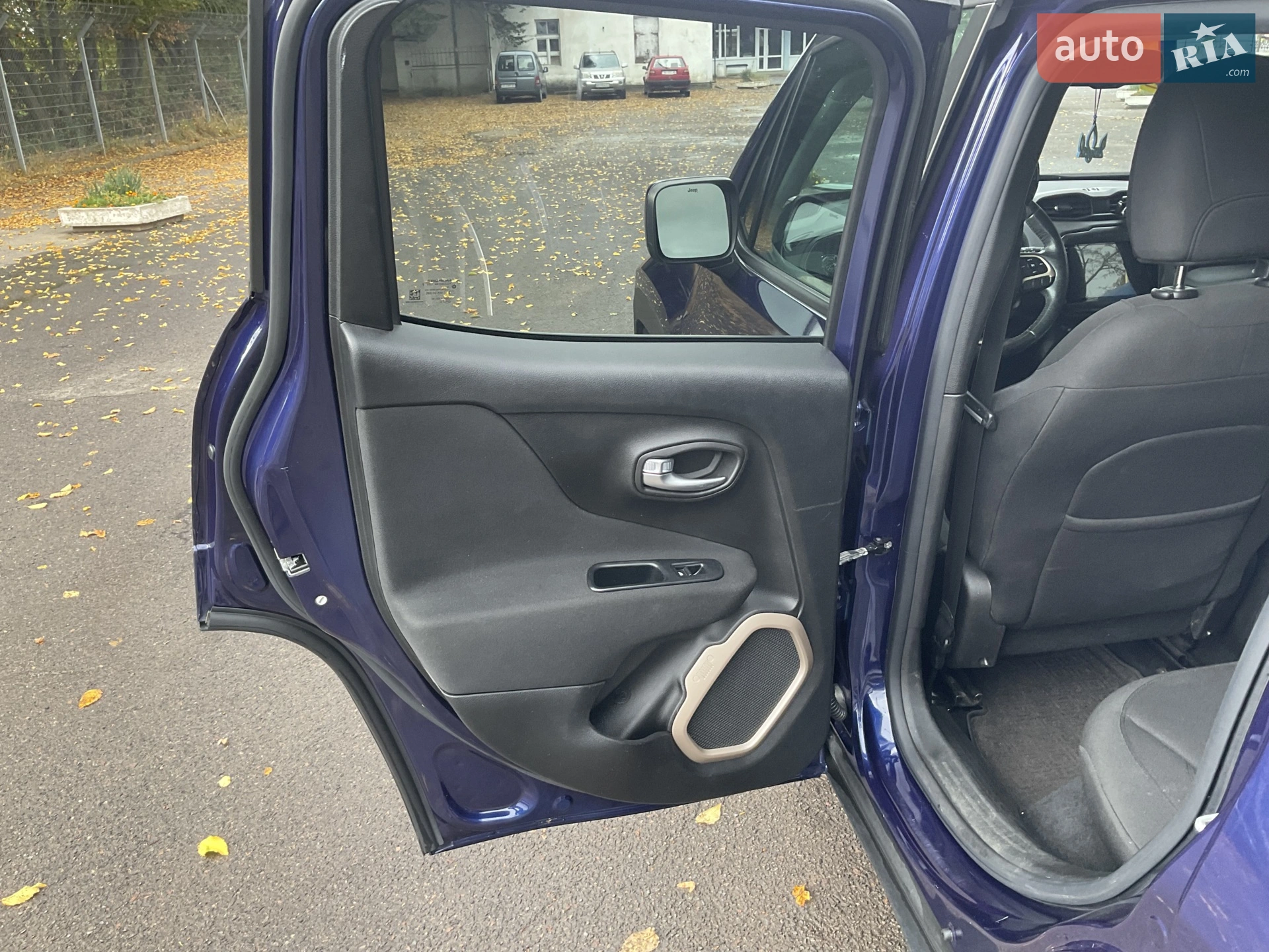 2015 Jeep Renegade - мініатюра 8