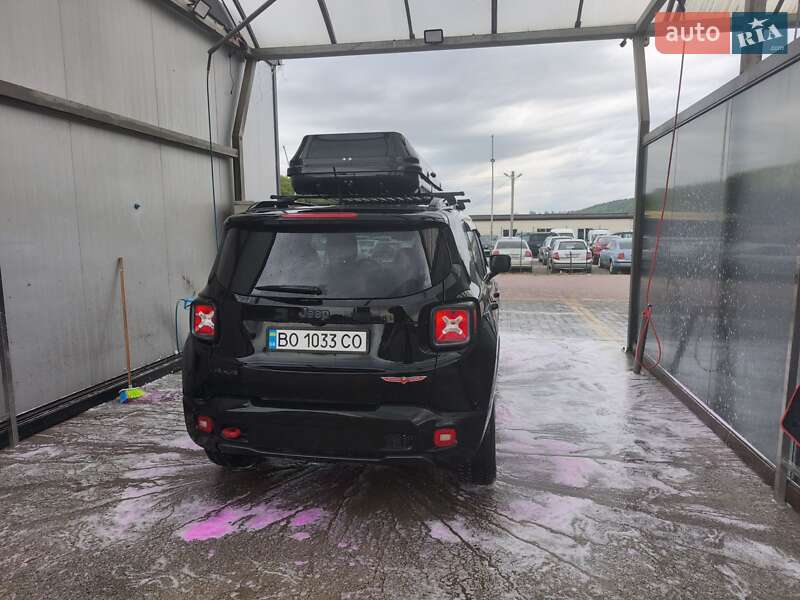 Позашляховик / Кросовер Jeep Renegade 2016 в Тернополі