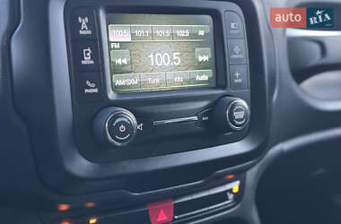 Внедорожник / Кроссовер Jeep Renegade 2015 в 