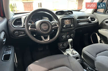 Внедорожник / Кроссовер Jeep Renegade 2018 в 