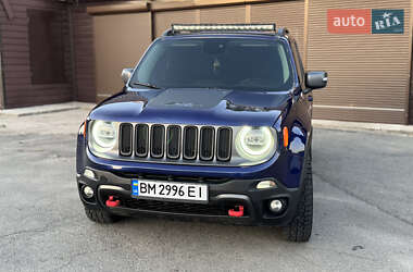 Внедорожник / Кроссовер Jeep Renegade 2016 в Ромнах