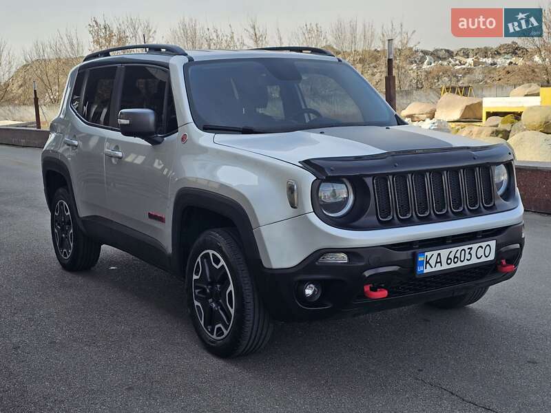 Позашляховик / Кросовер Jeep Renegade 2015 в Києві