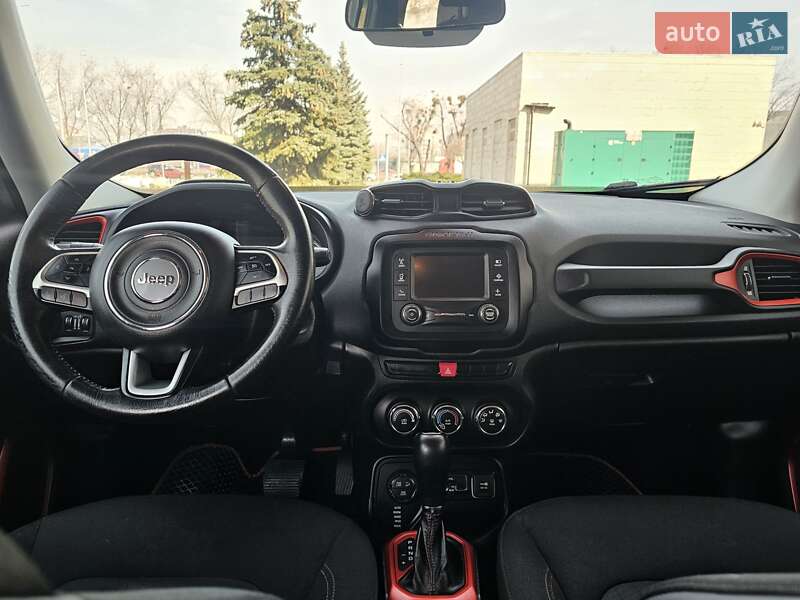 Позашляховик / Кросовер Jeep Renegade 2015 в Києві