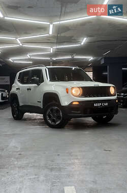 Внедорожник / Кроссовер Jeep Renegade 2016 в Одессе