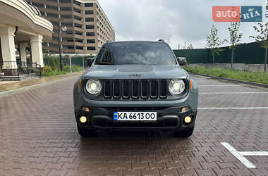 Позашляховик / Кросовер Jeep Renegade 2018 в 