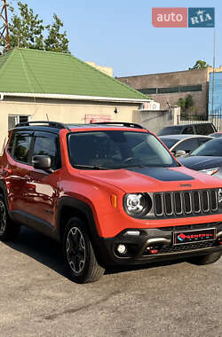 Внедорожник / Кроссовер Jeep Renegade 2015 в 