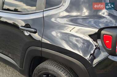 Внедорожник / Кроссовер Jeep Renegade 2016 в 