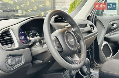 Внедорожник / Кроссовер Jeep Renegade 2022 в 