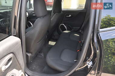 Внедорожник / Кроссовер Jeep Renegade 2016 в 