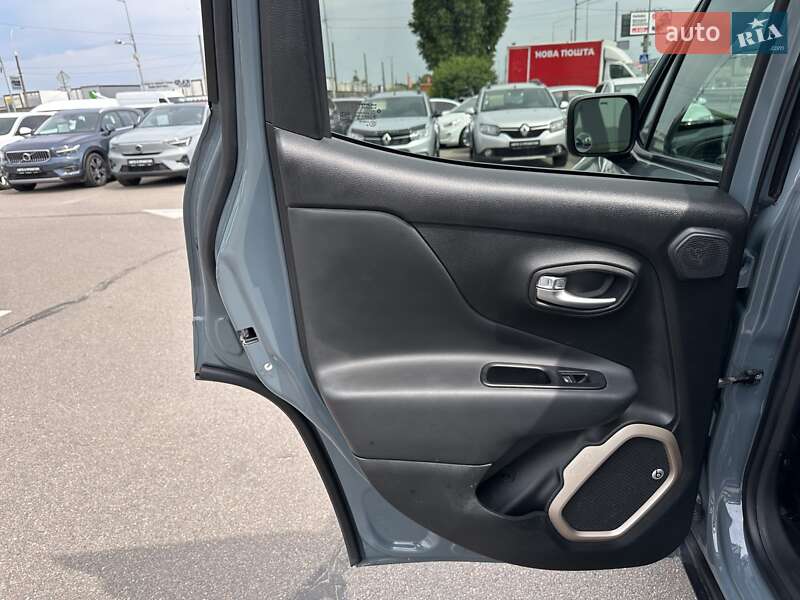 Позашляховик / Кросовер Jeep Renegade 2017 в Києві