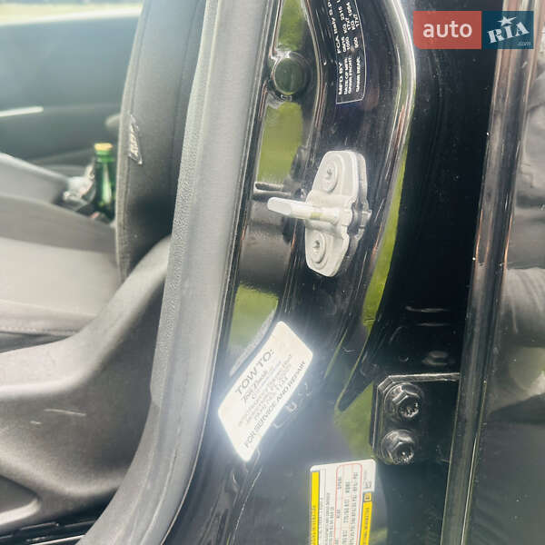 Позашляховик / Кросовер Jeep Renegade 2016 в Івано-Франківську