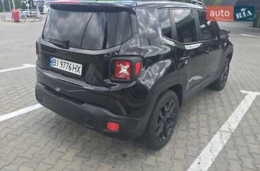 Внедорожник / Кроссовер Jeep Renegade 2015 в 