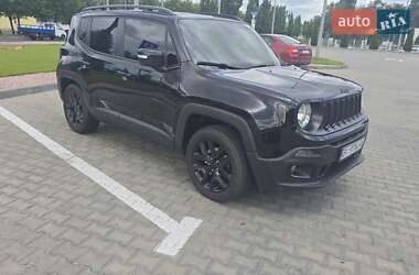 Внедорожник / Кроссовер Jeep Renegade 2015 в 