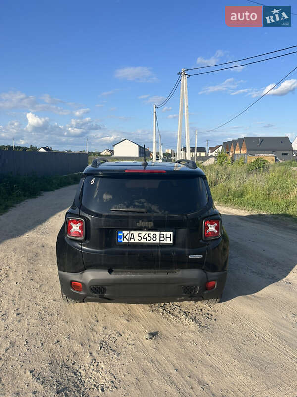 Внедорожник / Кроссовер Jeep Renegade 2016 в Киеве