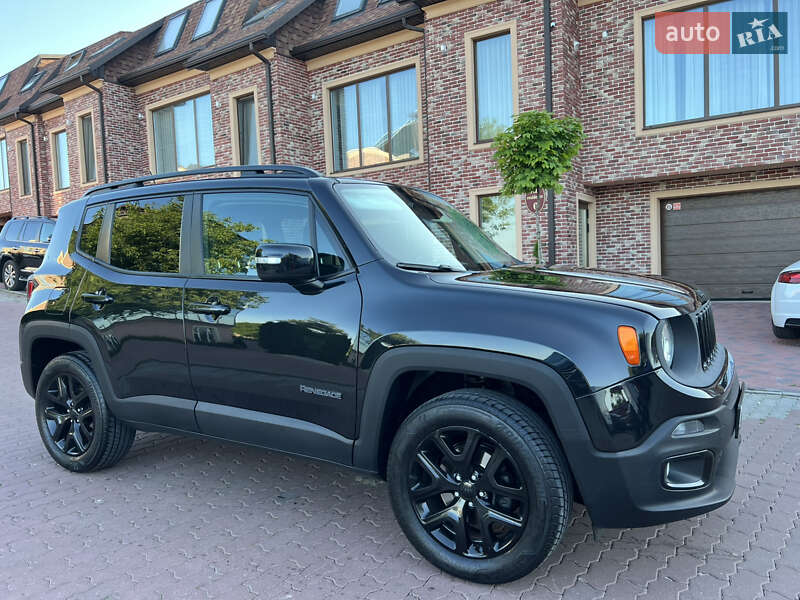 Позашляховик / Кросовер Jeep Renegade 2016 в Чернівцях