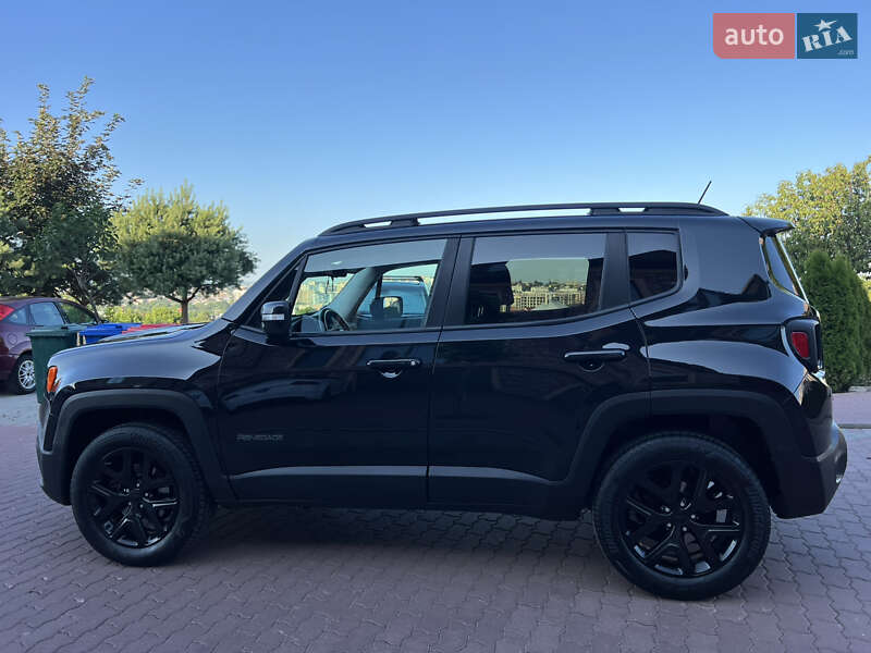 Позашляховик / Кросовер Jeep Renegade 2016 в Чернівцях