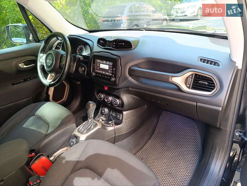 Внедорожник / Кроссовер Jeep Renegade 2017 в Полтаве