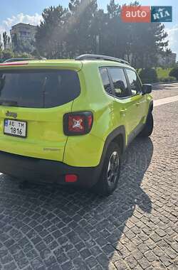 Внедорожник / Кроссовер Jeep Renegade 2017 в 