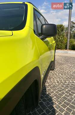 Внедорожник / Кроссовер Jeep Renegade 2017 в 