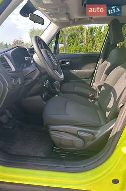 Внедорожник / Кроссовер Jeep Renegade 2017 в 