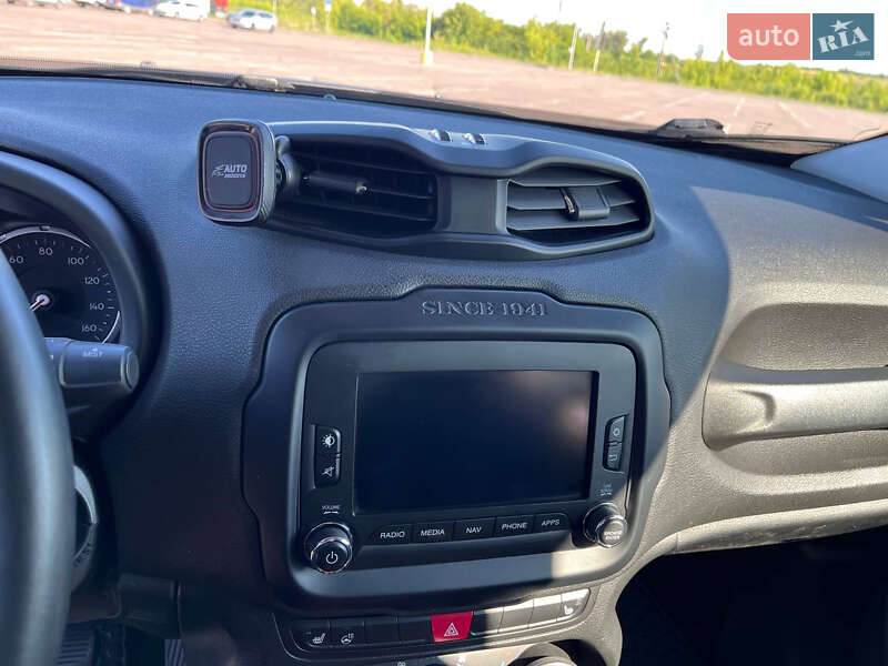Внедорожник / Кроссовер Jeep Renegade 2016 в Ровно