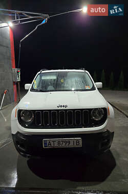 Внедорожник / Кроссовер Jeep Renegade 2015 в 