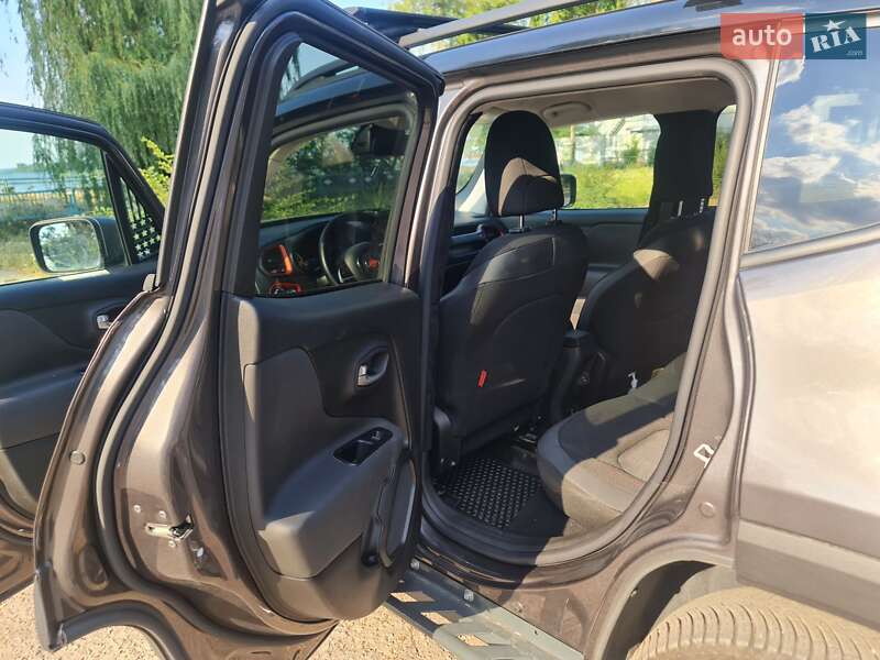 Позашляховик / Кросовер Jeep Renegade 2020 в Полтаві фото 14 Позашляховик / Кросовер Jeep Renegade 2020 в Полтаві