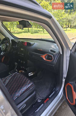 Внедорожник / Кроссовер Jeep Renegade 2019 в 