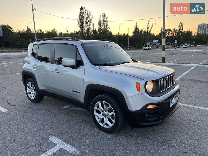 Внедорожник / Кроссовер Jeep Renegade 2016 в Киеве