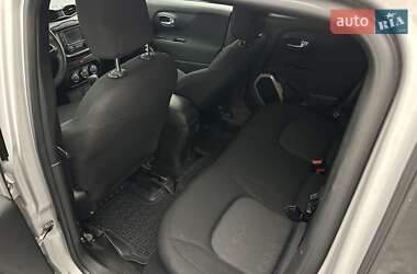 Позашляховик / Кросовер Jeep Renegade 2016 в 