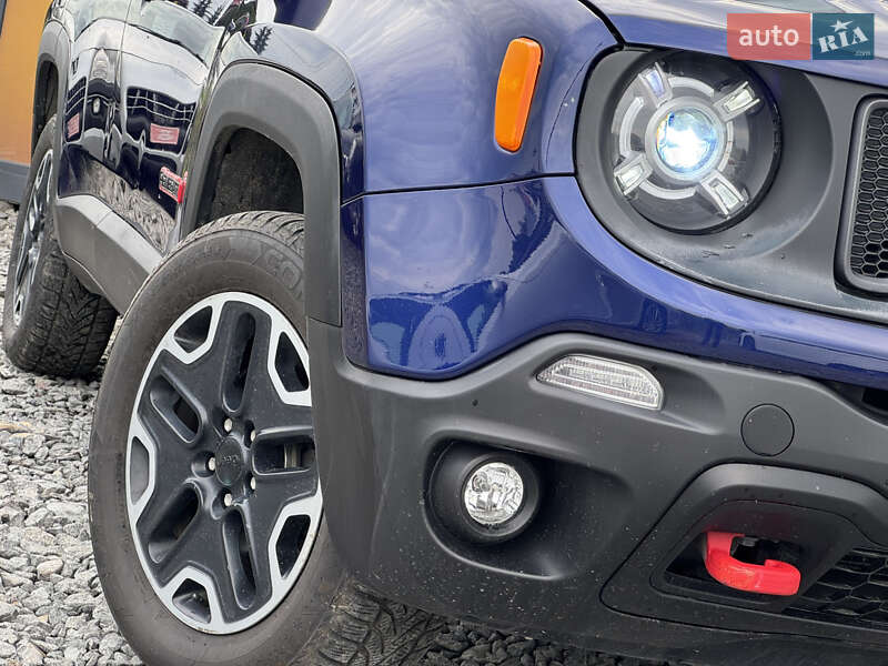Внедорожник / Кроссовер Jeep Renegade 2016 в Стрые