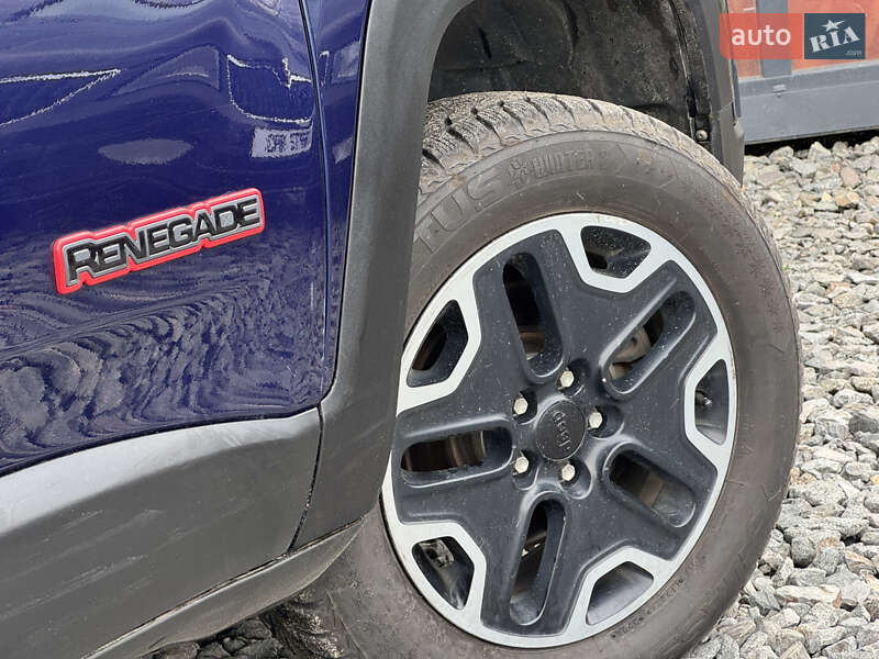 Внедорожник / Кроссовер Jeep Renegade 2016 в Стрые