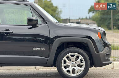 Внедорожник / Кроссовер Jeep Renegade 2016 в 