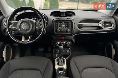 Внедорожник / Кроссовер Jeep Renegade 2016 в 