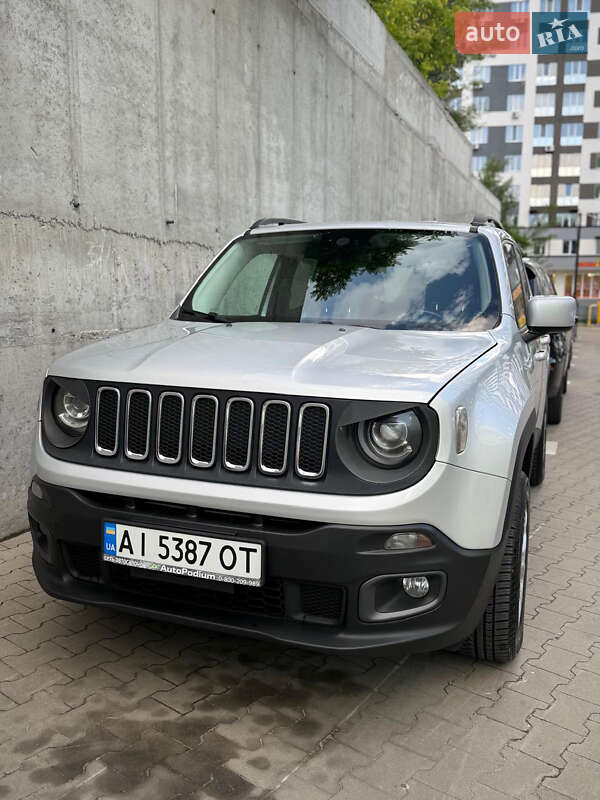 Внедорожник / Кроссовер Jeep Renegade 2016 в 
